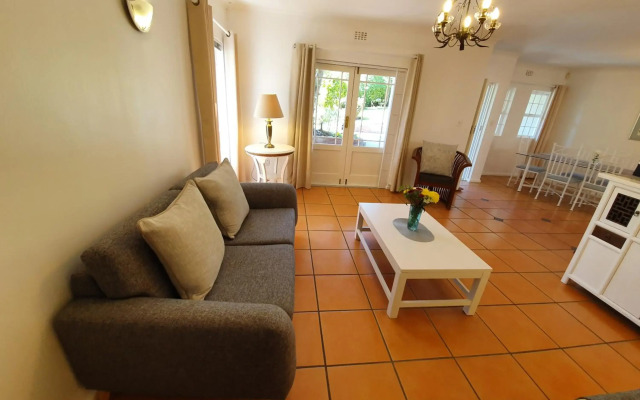 Paradiso Guesthouse & Self-catering Cottage