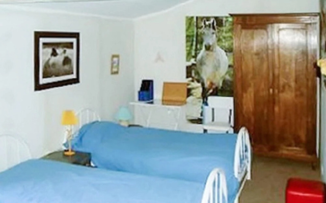 House With 5 Bedrooms in Saint-cyr-en-talmondais, With Private Pool an