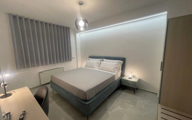Gheloi Room