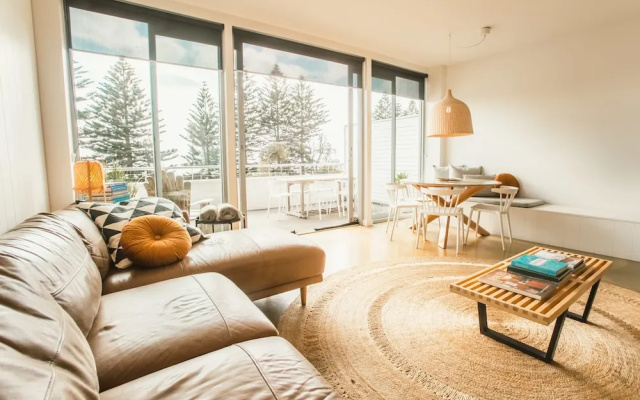 Aquabelle Two - Beach Views for 6