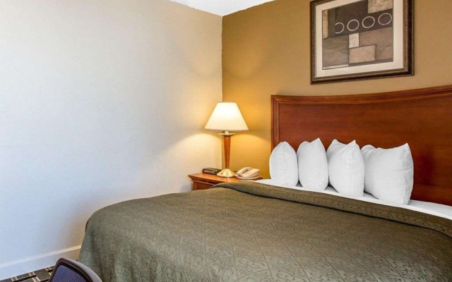 Quality Inn & Suites