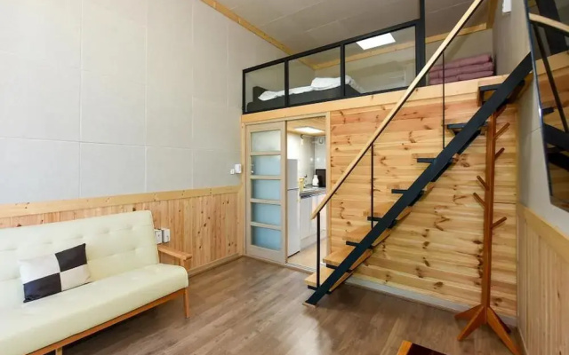 Yeosu Chunghong Pension