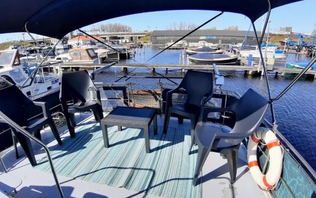Motor Yacht Almaz