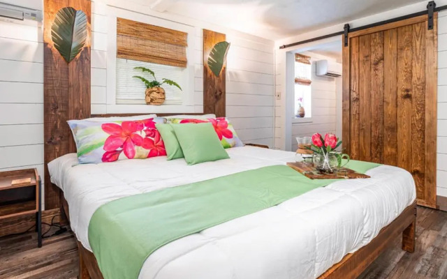 Gilligans Island by Tybee Vacation Rentals