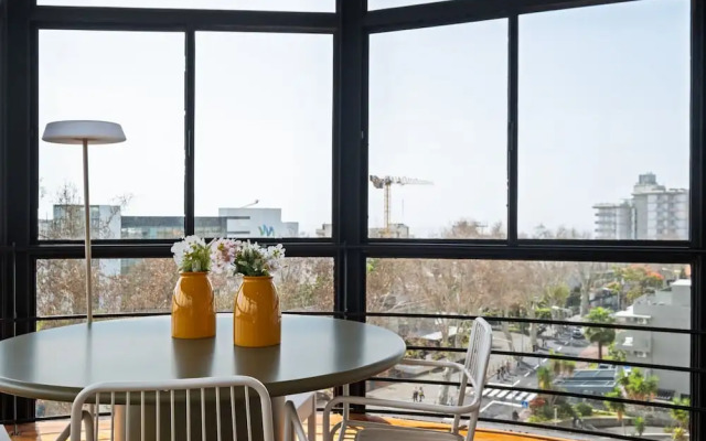 Penthouse Lido by Homie