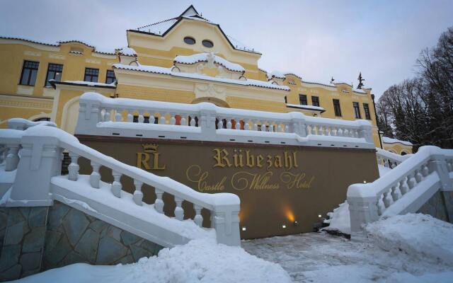 Отель Rubezahl-Marienbad вид на фасад