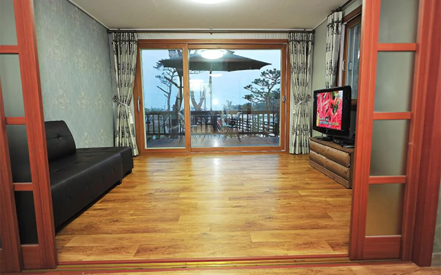 Yeongdeok Green Garden Pension