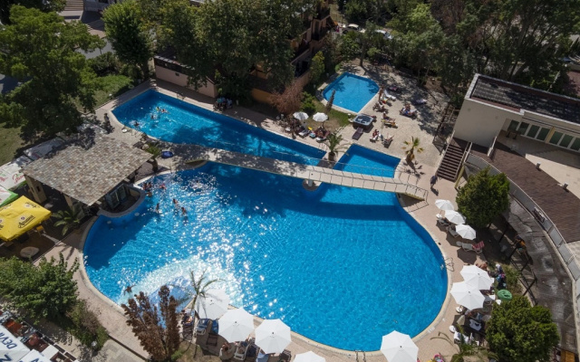 Grand Hotel Nirvana - Sunny Beach