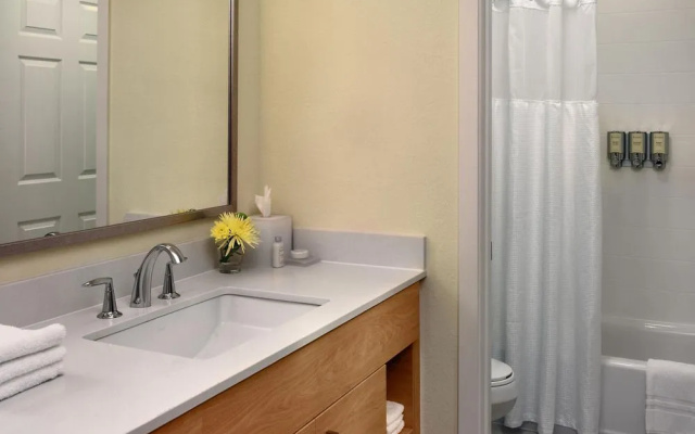 Wyndham Summerfield Suites