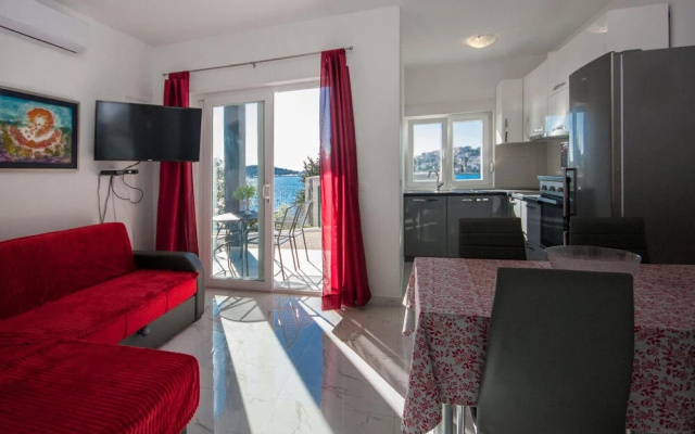 Beautiful Apartment in Rogoznica With 1 Bedrooms and Wifi