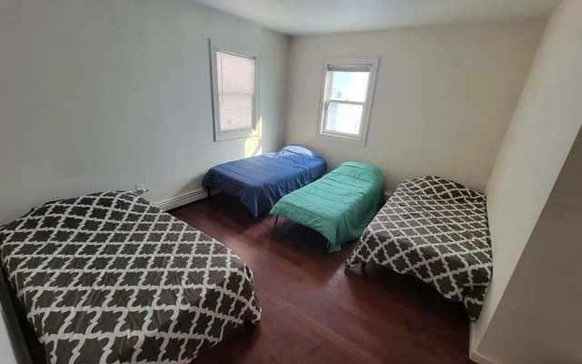 Bedroom Near Downtown Boston - Hostel