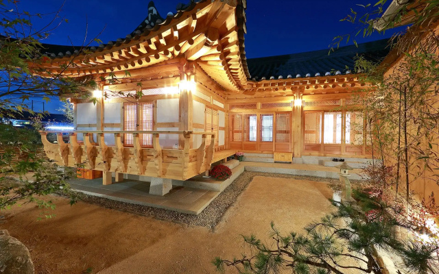 Wiyeonjae Hanok Stay