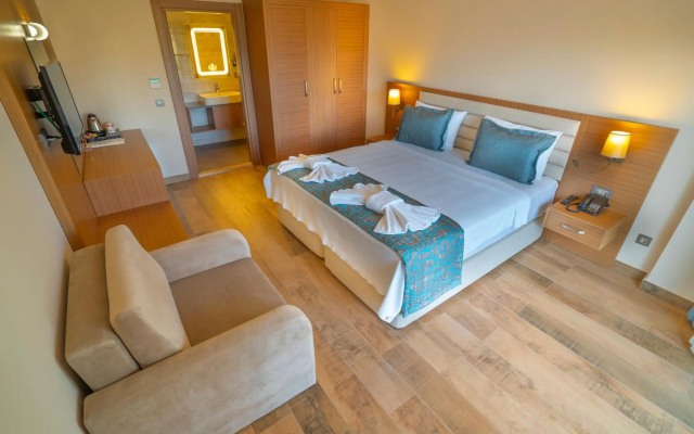 Dalyan Live Spa Resort Hotel