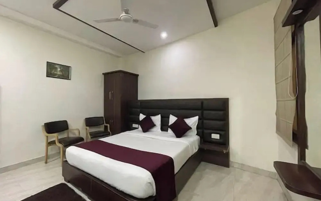 Hotel Opal Courtyard