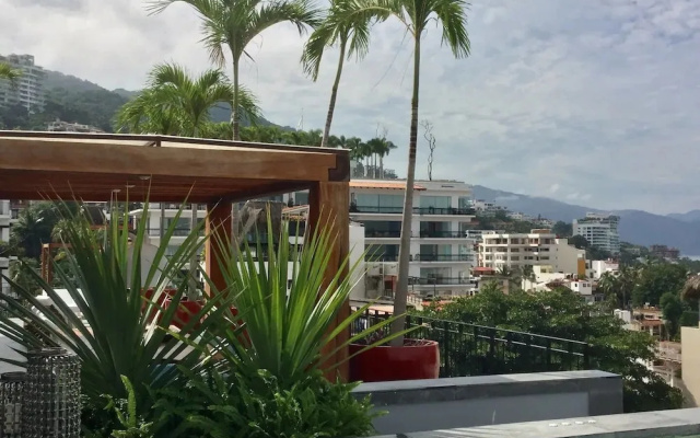 Condo O Bytrvl2Hm