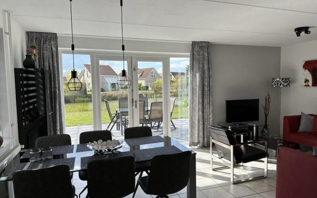 Bungalow in Breskens Near Beach & Lighthouse