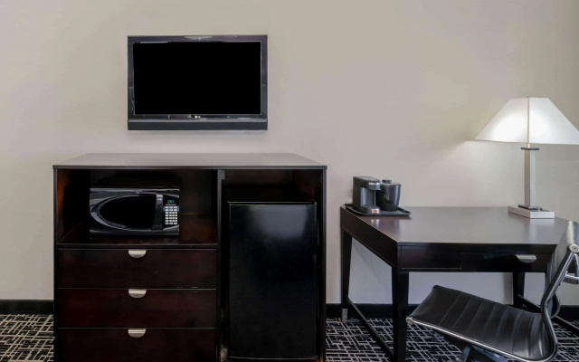 La Quinta Inn & Suites by Wyndham Canton MS