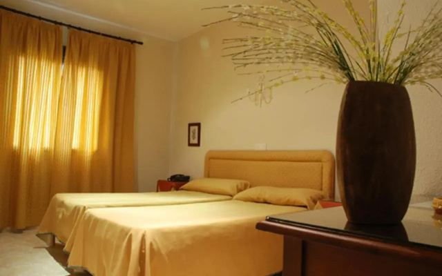 Hostal Restaurante Leon