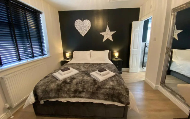 Willows Worthing 4 bed With ev Charger & sea Views