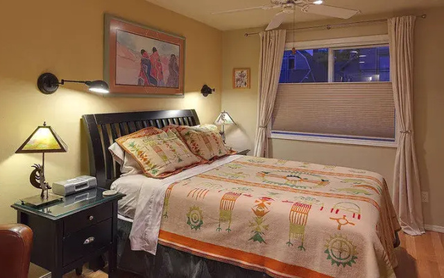 Sleeping Bulldog Bed & Breakfast