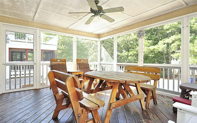212 Maplewood Street Bethany by Long & Foster