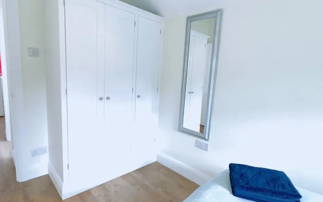 Refurb Private Suite - Wimbledon & Airport Access
