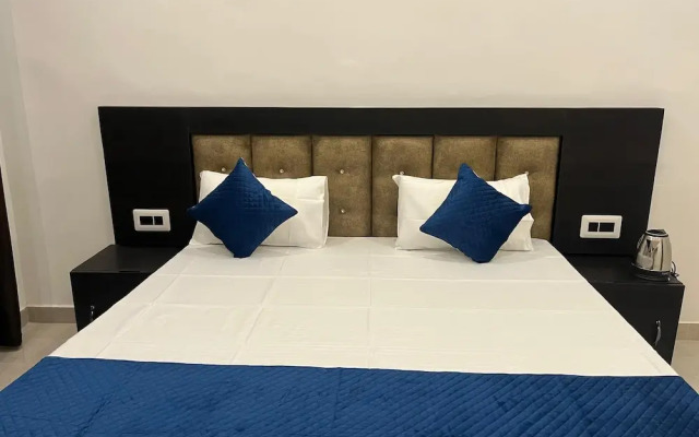 ThE MeHrOtRa ReSoRt