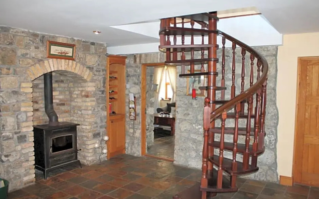 Moynure House Bed  Breakfast