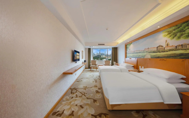 Out Sky Hotel