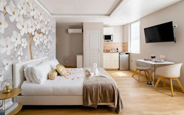 Studio romantique Baignoire XXL double Port Vieux La Ciotat