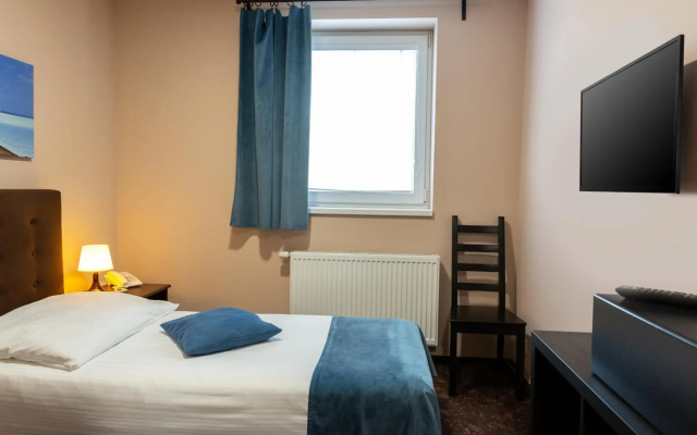 Max Inn Hotel
