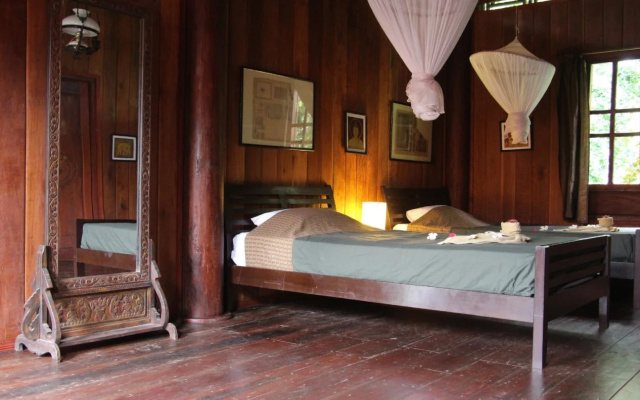 Rajabori Villas