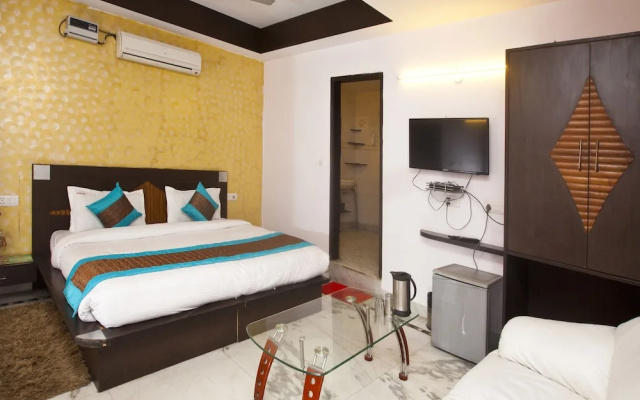 OYO 337 Hotel Anand