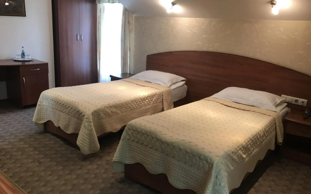 «Крон Отель»