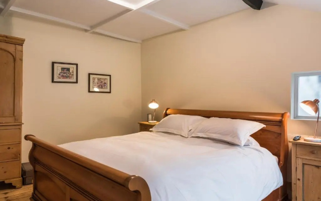 Luxury 3 Bed flat in the centre of Woodstock