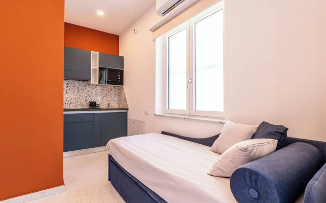Floral Apartment