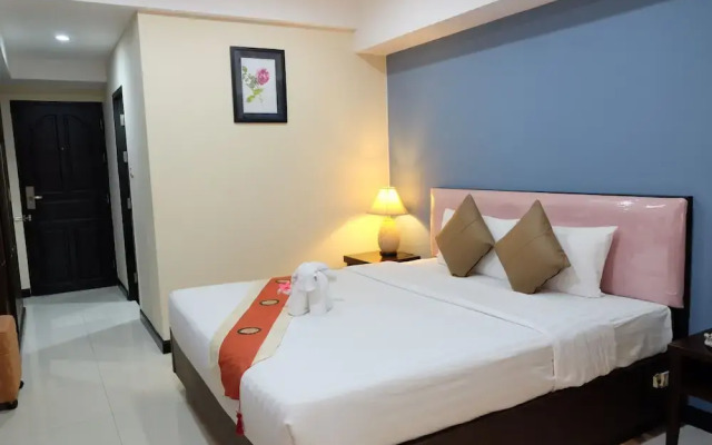 Eastpana 304(R1) Executive Residence