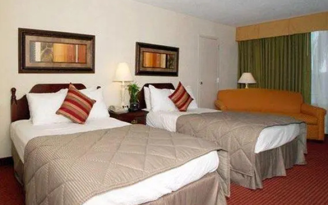 Clarion Hotel Fort Myers