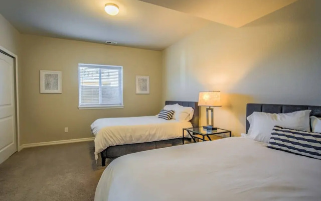 5BD Lakeside Mountain Spectacularhot Tubluxury