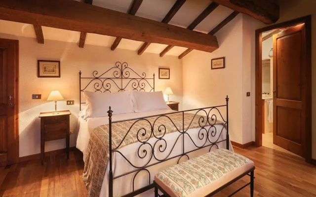 Unique Country House in an old Hamlet