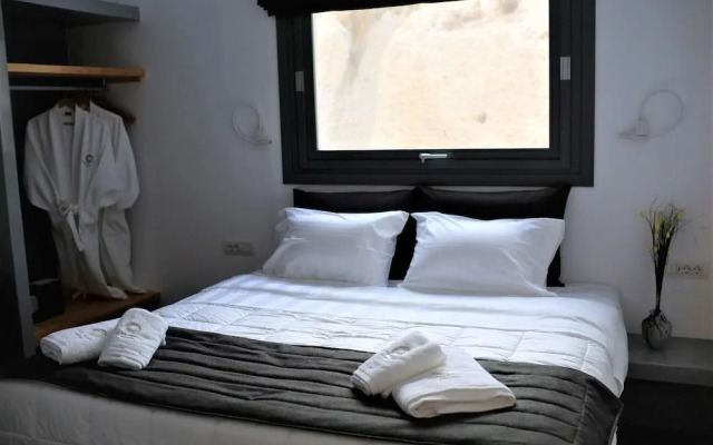 A Lux Villas Santorini