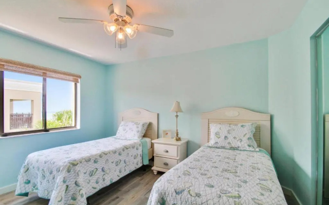 Land's End 7-401 Beach Front - Premier