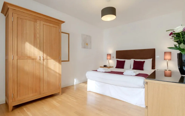 Roomspace Apartments -Groveland Court