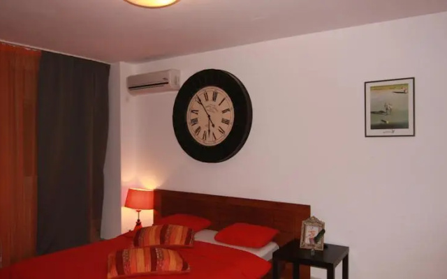 Cert Studio - Bucharest City Center