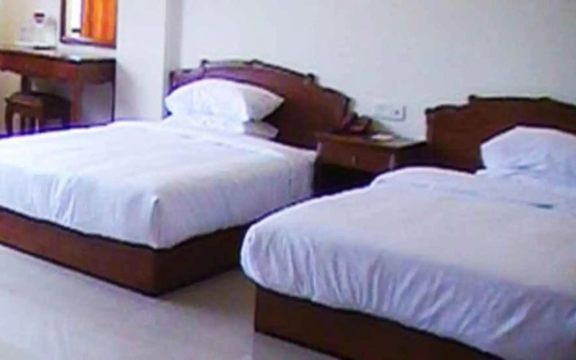 V V Grand Business Hotel