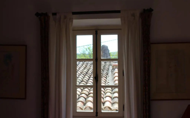 Sous l'abricotier