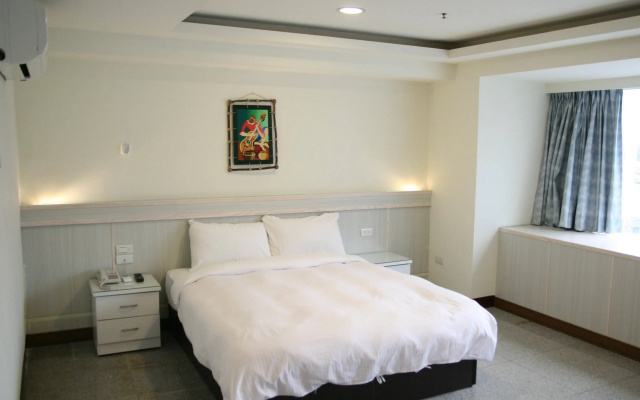 Chuline Hotel