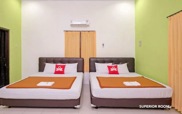ZEN Rooms B Walk Batu