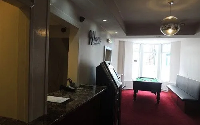 White House Hotel