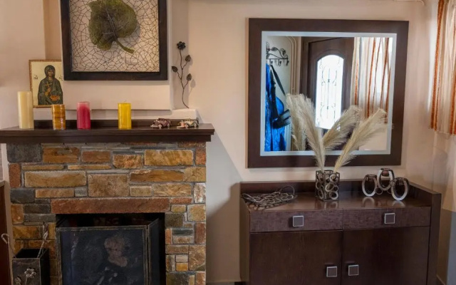Stamoulis' house